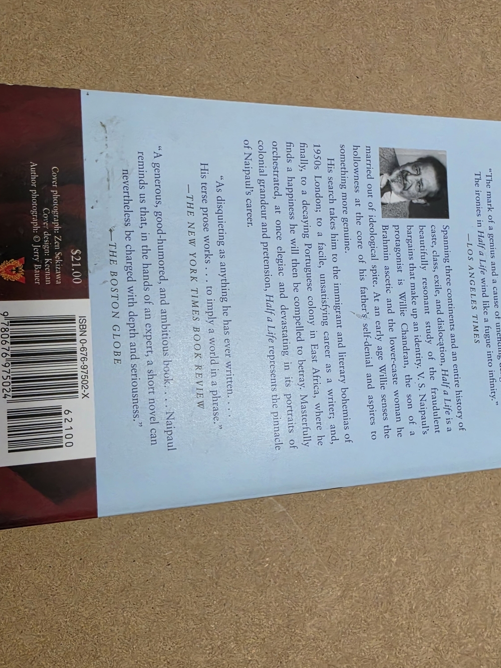 Half a Life – V.S. Naipaul (Vintage Canada Edition, 2002) - Picture 6 of 7